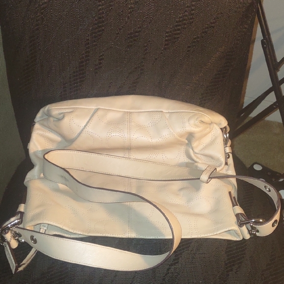 Coach Beige Leather Shoulder Bag Perforated Signature